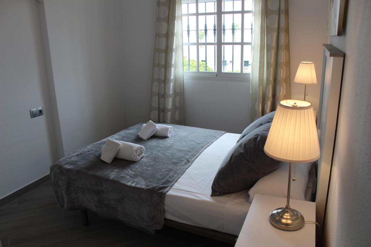 Apartamento Pueblo Quinta 贝纳尔马德纳 外观 照片