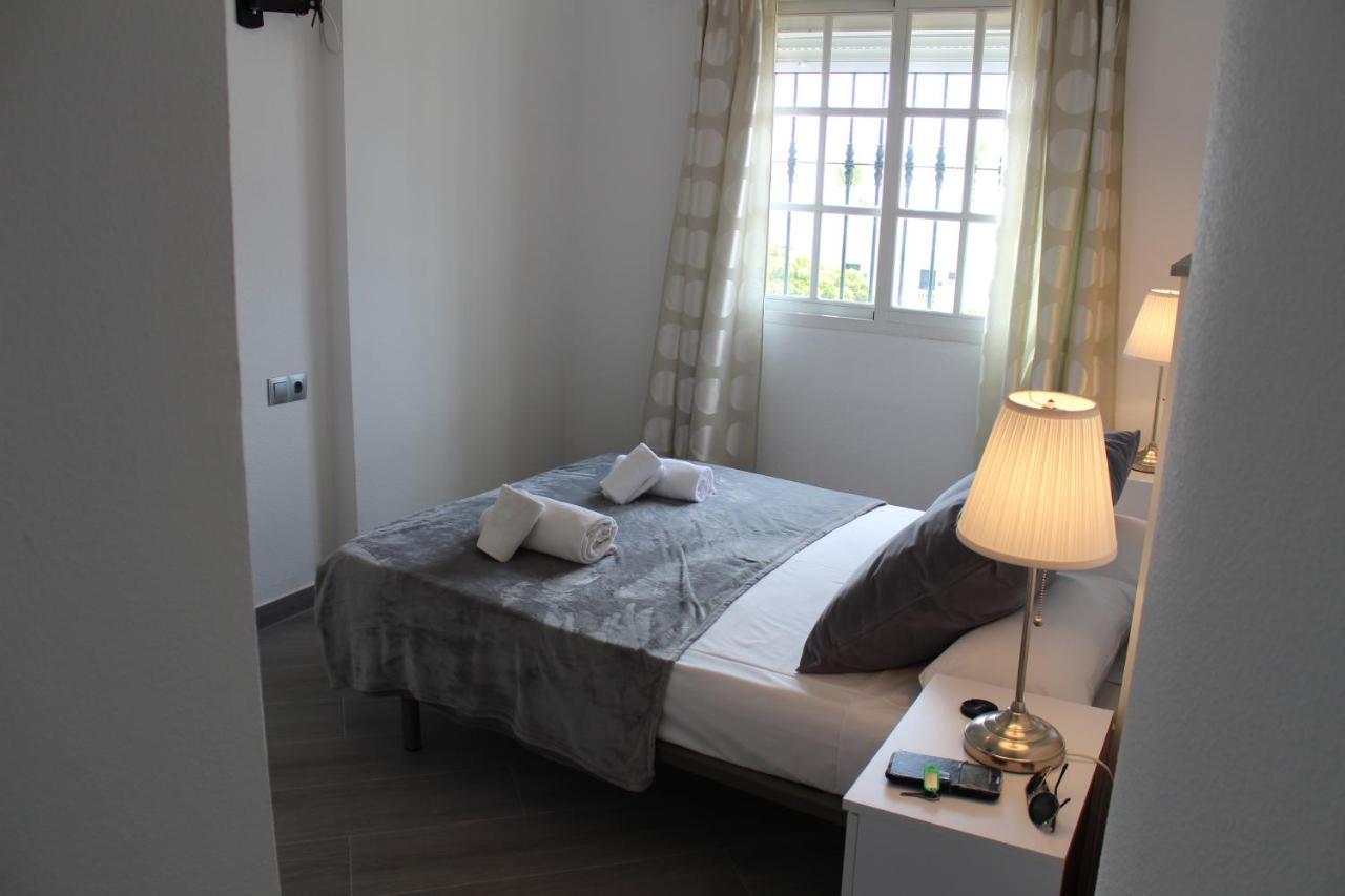 Apartamento Pueblo Quinta 贝纳尔马德纳 外观 照片