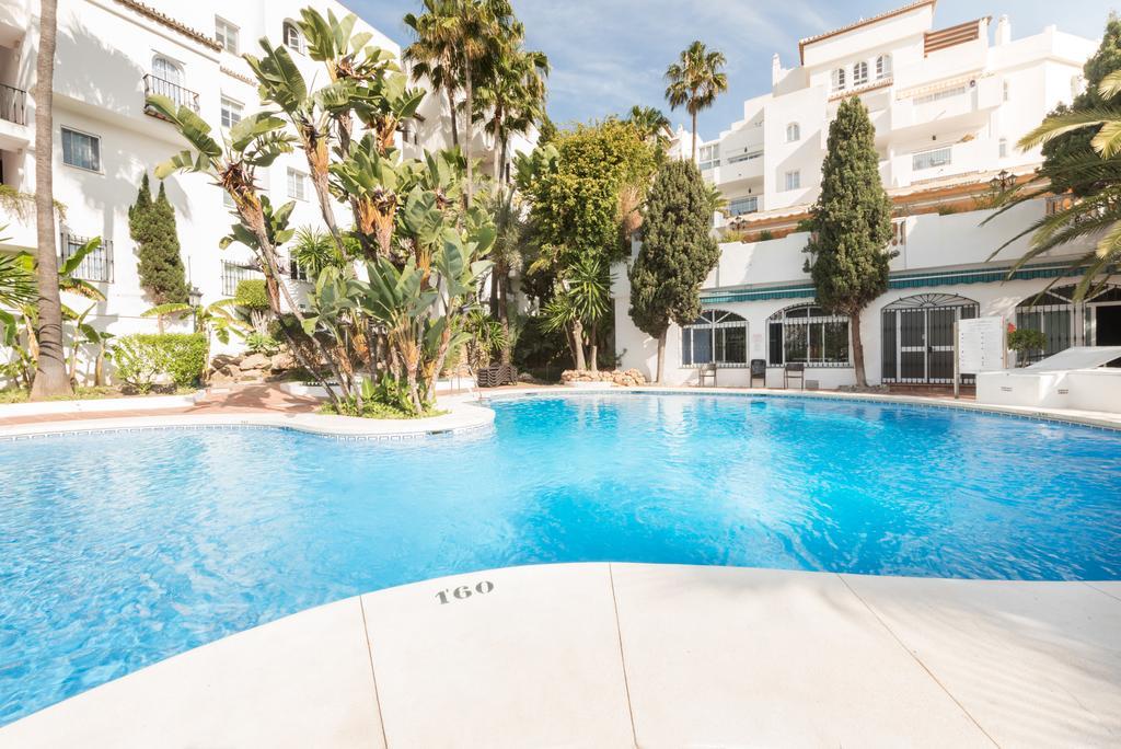 Apartamento Pueblo Quinta 贝纳尔马德纳 外观 照片