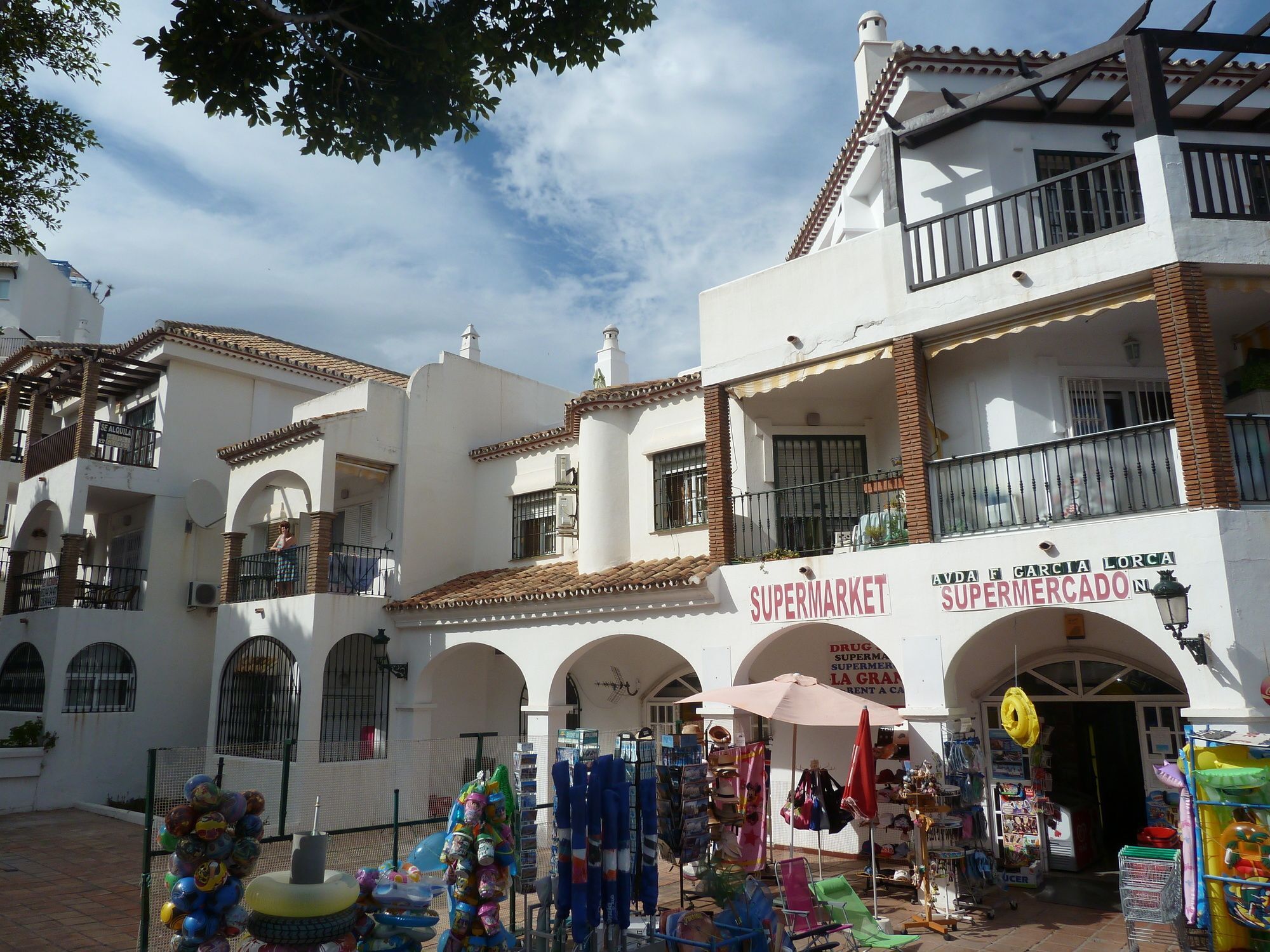Apartamento Pueblo Quinta 贝纳尔马德纳 外观 照片